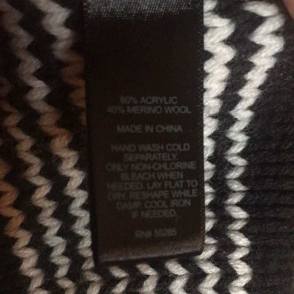Express Cardigan - Picture 7 of 8